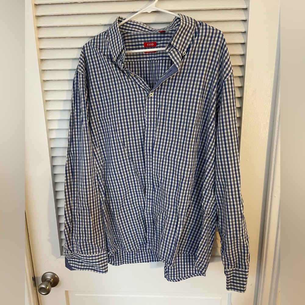 Izod Men's Navy and White Checkered Button Down Shirt